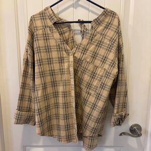 Women’s plaid top